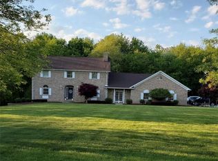 1498 Lighthouse Ct, East Liverpool, OH 43920