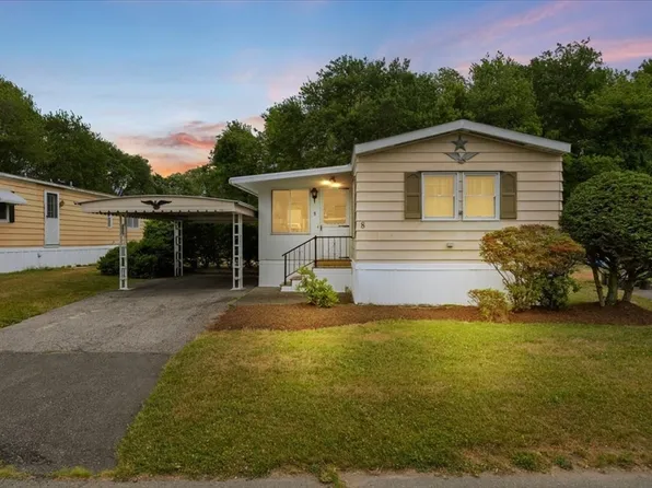 8 Thayer Dr, Taunton, MA 02780