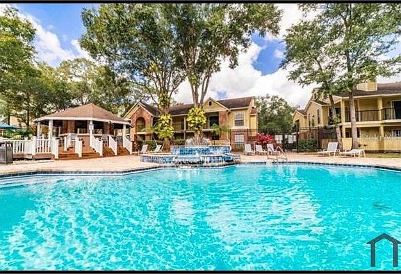 1st image of 8706 Mallard Reserve Dr