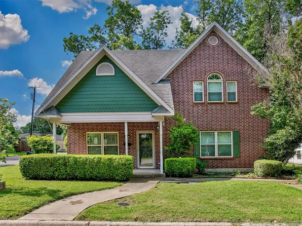 226 Gordon St, Gainesville, TX 76240