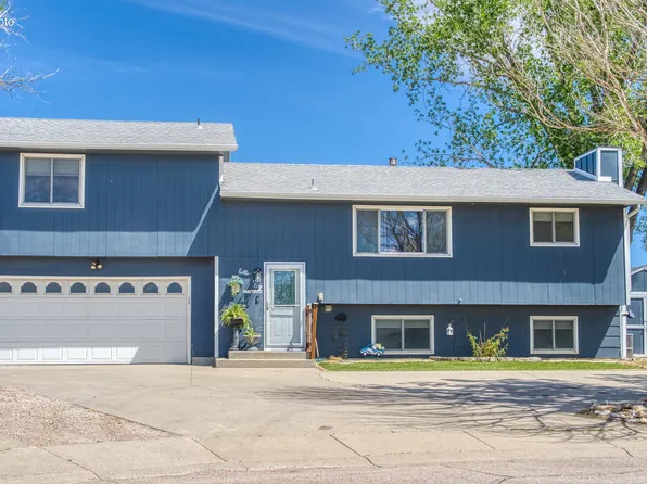 7 Park Cir, Gillette, WY 82716