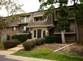 108 E Bailey Rd APT M, Naperville, IL 60565