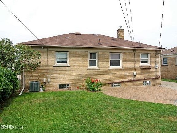 4th image of 22824 Harper Lake Ave