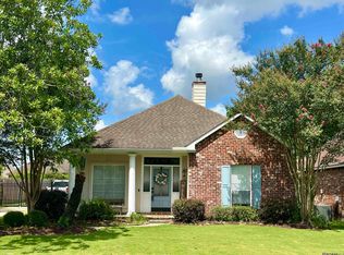 18262 Lake Myrtle Dr, Baton Rouge, LA 70817