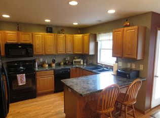 1210 Daisy Dr, West Bend, WI 53090