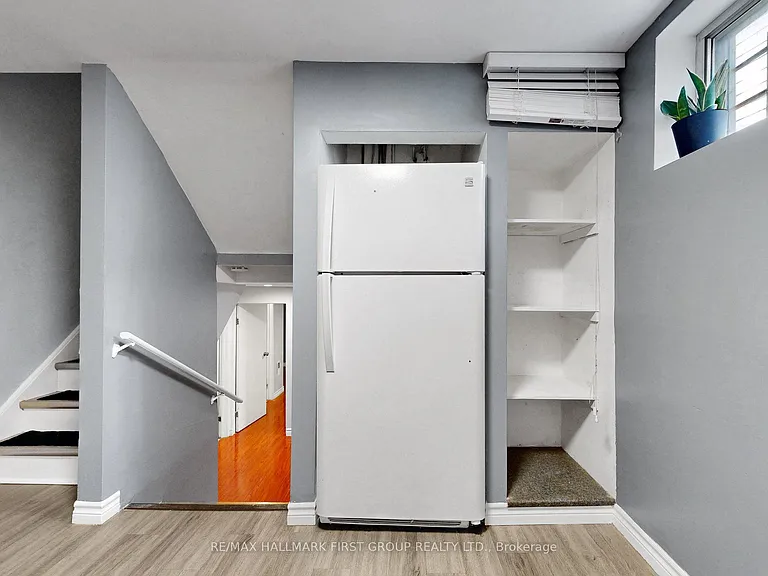 33 Robbinstone Dr #BASEMENT — Photo 10