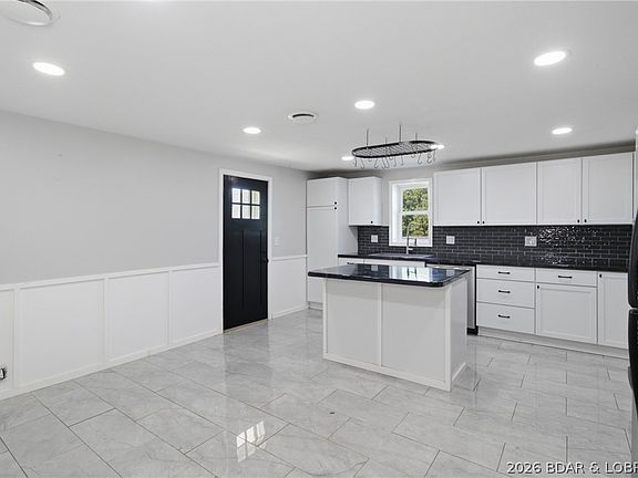 5th image of 186 Carnahan Rd