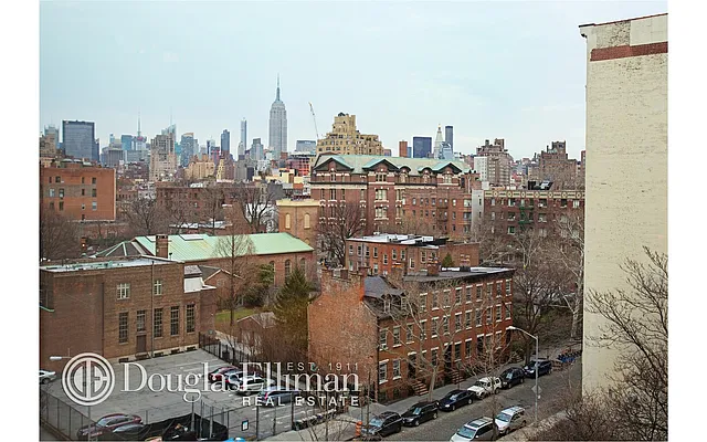 Sold by Douglas Elliman | media 22