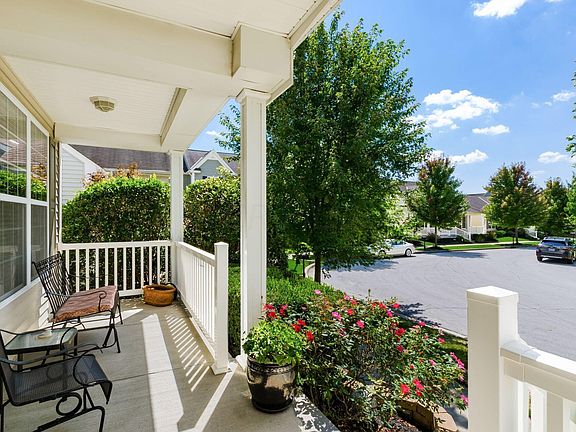 4th image of 6076 Foxmeadow Dr