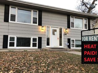 1421 5th Ave S #1, Fargo, ND 58103