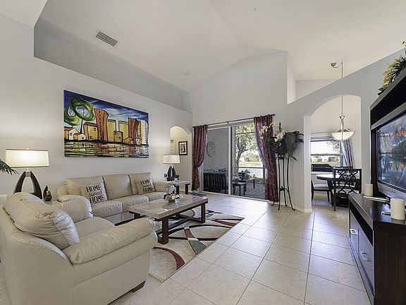3rd image of 8276 Grand Messina Cir