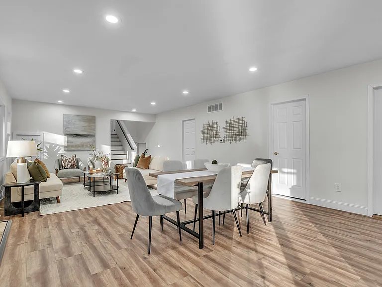 8165 Leonard Dr — Photo 15