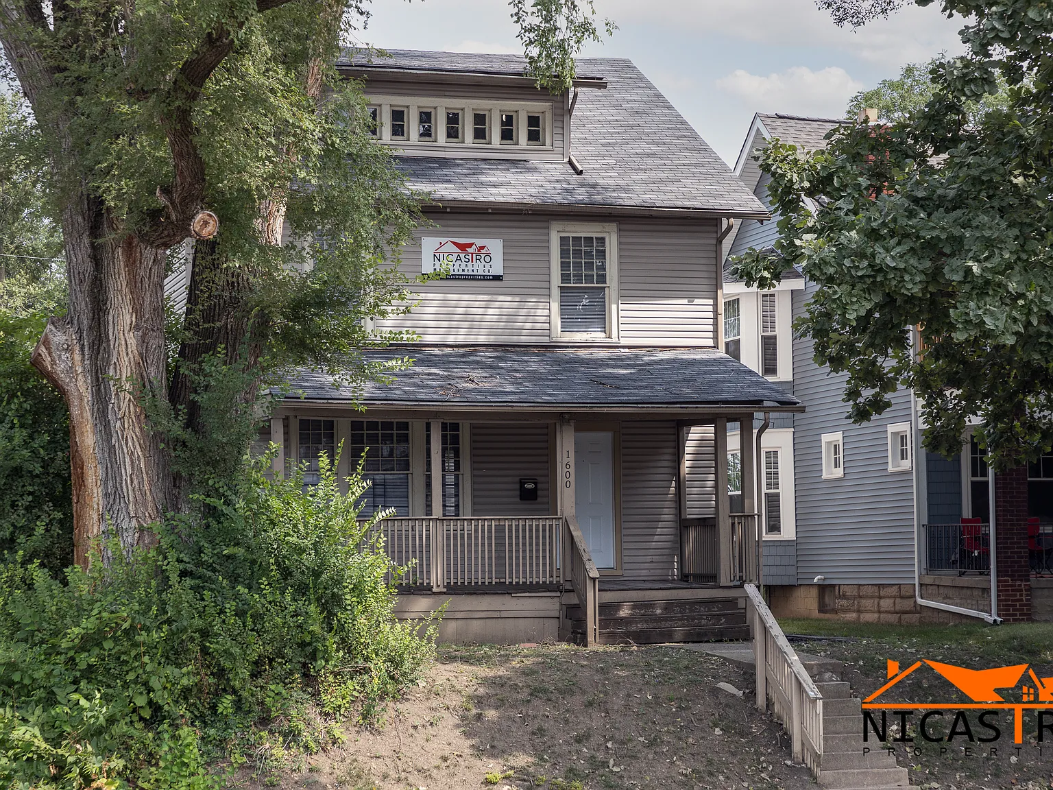 6 bed, 2.5 bath, 1998 sqft, $3,643 — Photo 3