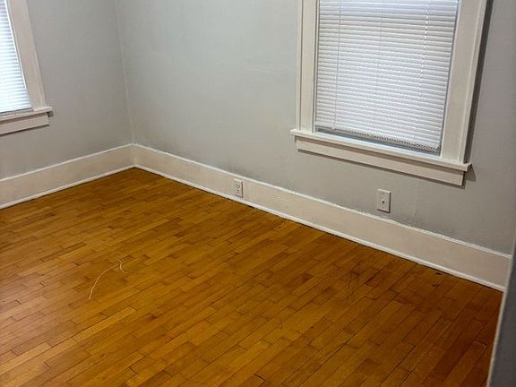 5th image of 461 Bowen St #461