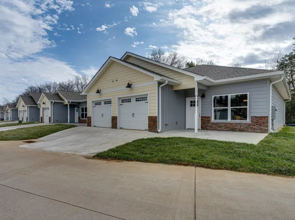 4470 Keith St NW, Cleveland, TN 37312