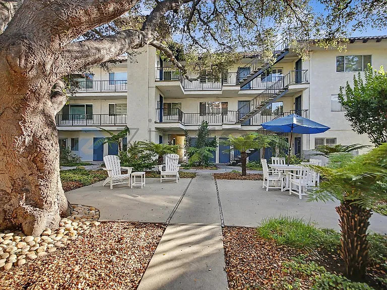 1701 Anacapa St #30 — Photo 3