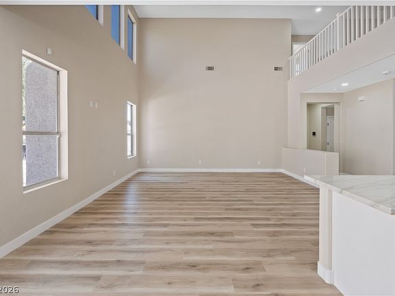 5th image of 9272 W Viking Rd