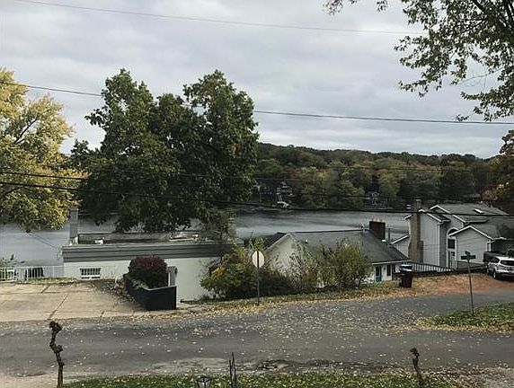 2nd image of 3838 Grupe Ave