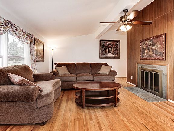 5th image of 263 Norfolk Dr