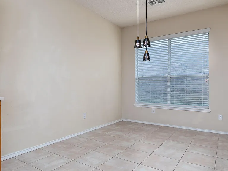 3928 Windford Dr — Photo 14