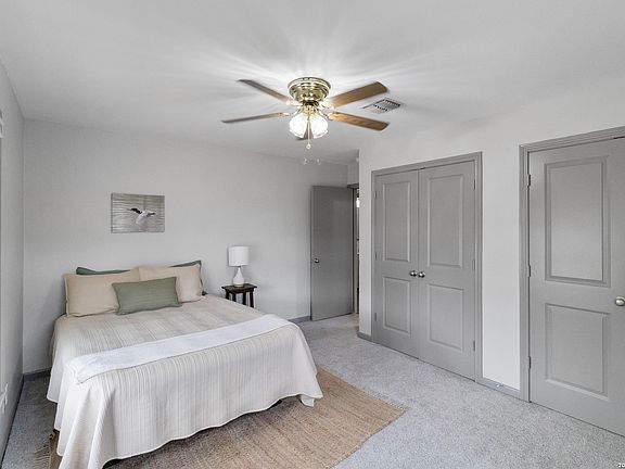 4th image of 1411 E Corpus Christi St