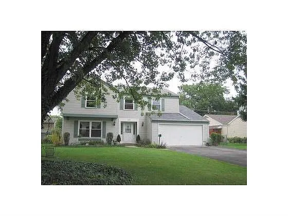 535 Mohican Rd photo 1