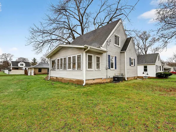 622 Townline Ave, Beloit, WI 53511