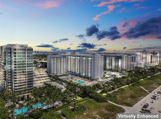 Roney Palace, Miami Beach, FL 33139