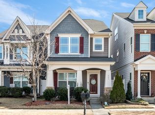 903 Ambergate Sta, Apex, NC 27502