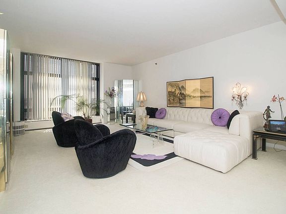 3rd image of 680 N Lake Shore Dr APT 1007