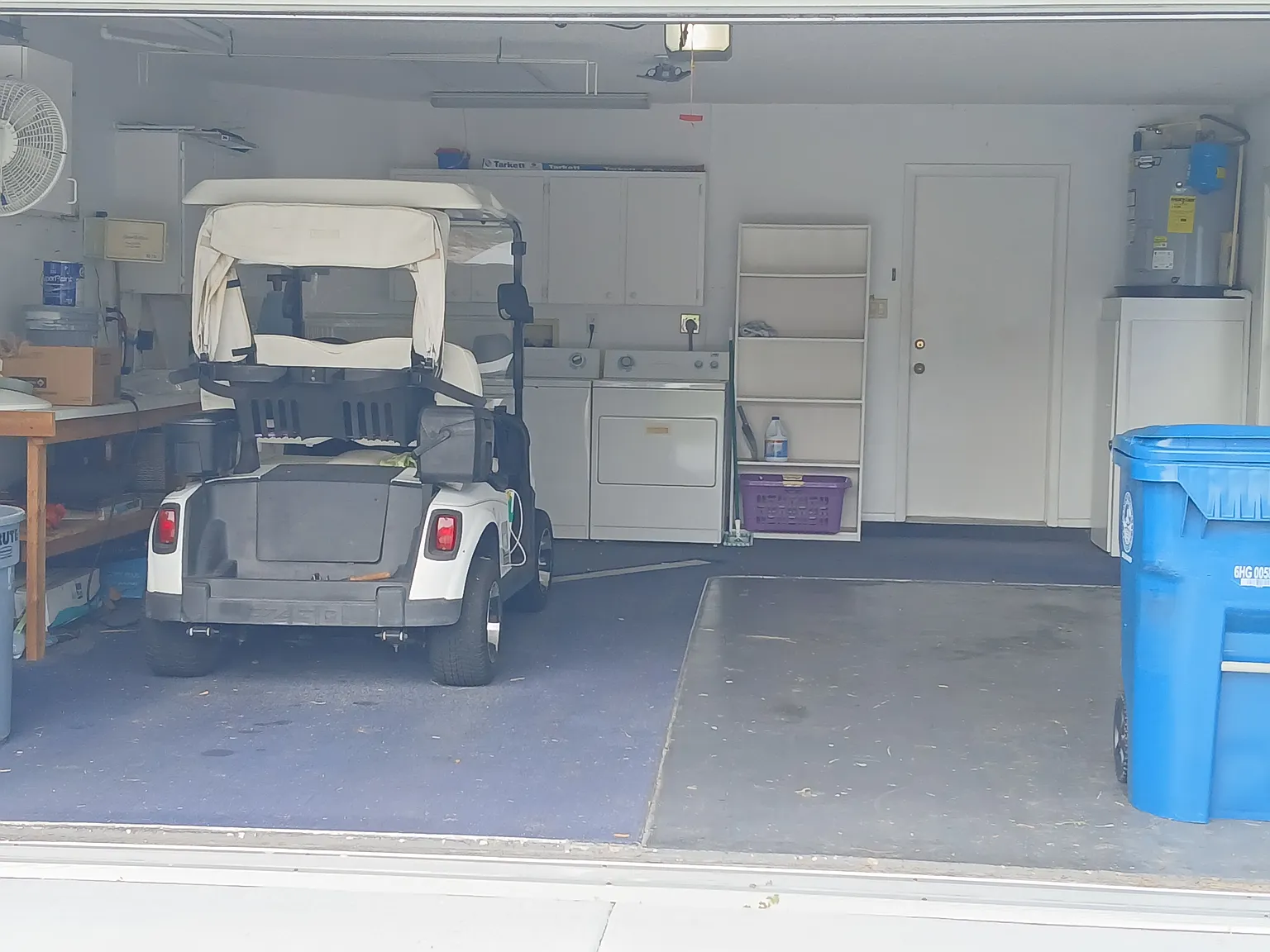 2301 Dorchester Ct — Photo 2