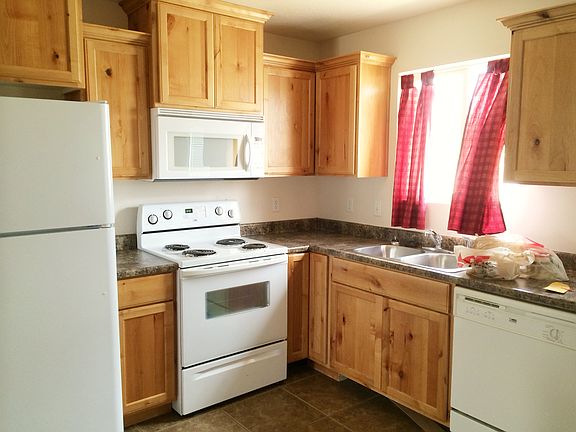 Open kitchen/dining spot