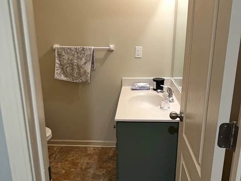 425-L Hawthorne Blvd #4 — Photo 6