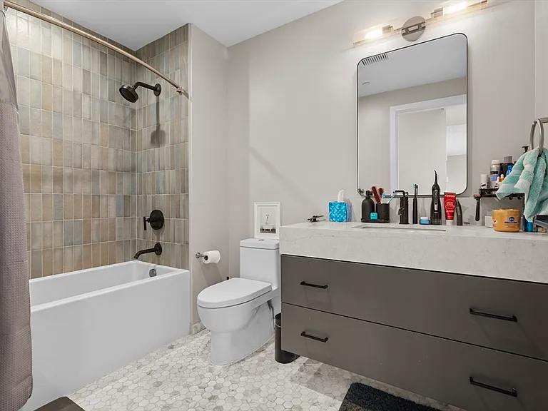70 Leo M Birmingham Pkwy #402 — Photo 7
