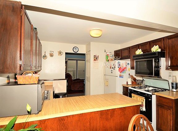 5th image of 9229 Quail Ct