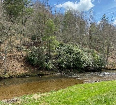 4th image of 152 Rainbow Trout Ln
