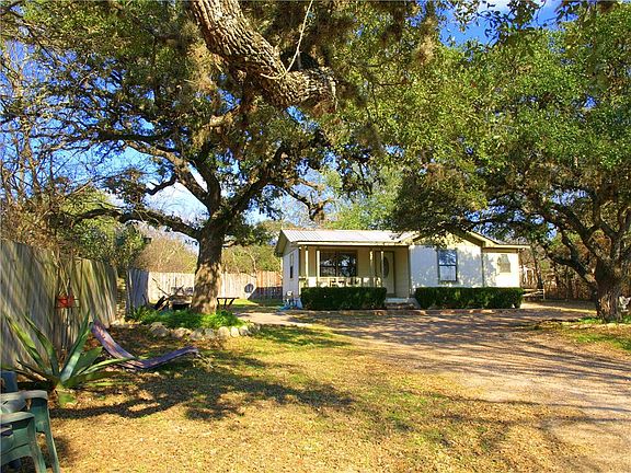 3rd image of 203 Melinda Ln