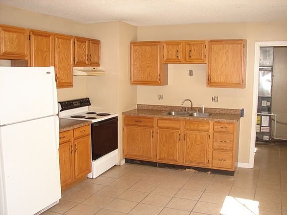 4th image of 9445 Burrwood Cir