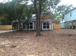 205 NE 49th St, Oak Island, NC 28465