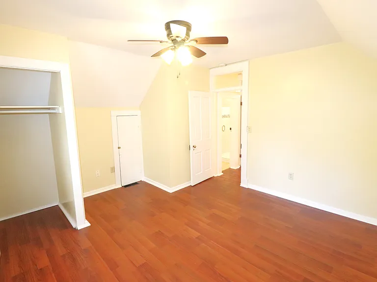 236 S 3rd St — Photo 25