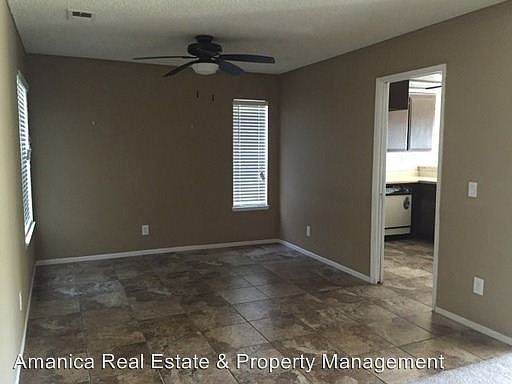 4th image of 1381 Reservoir Dr