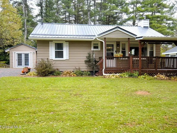 14 Pine Knoll Lane, East Berne, NY 12059