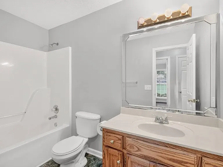 108 Roberts Dr — Photo 21