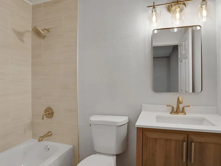 4404 Key Largo Dr — Photo 11