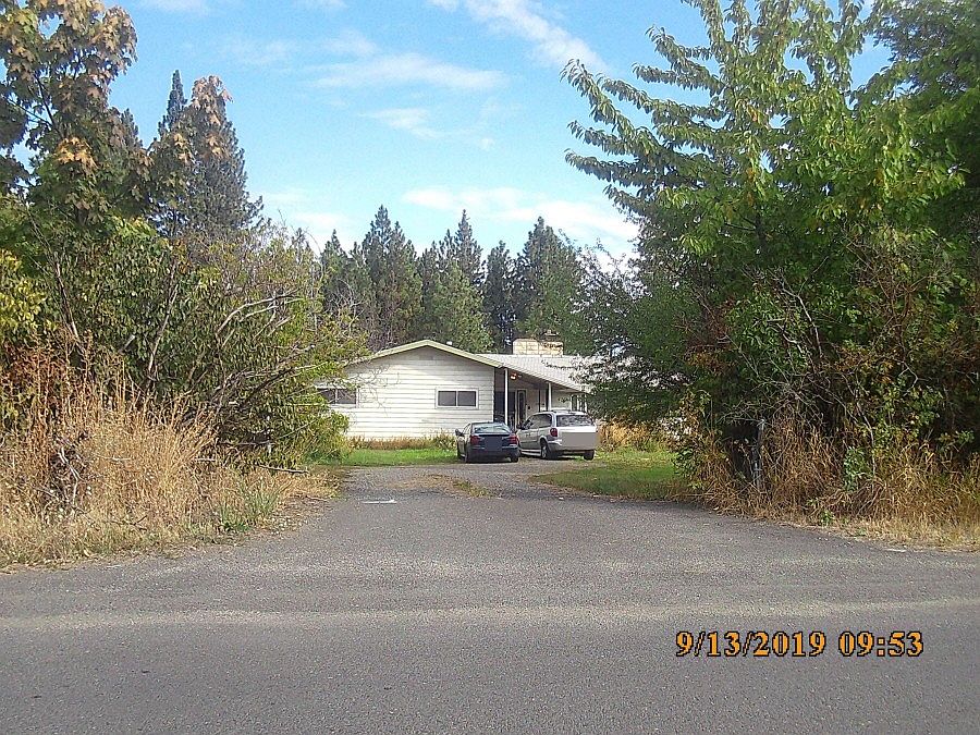1st image of 2709 E 55th Ave