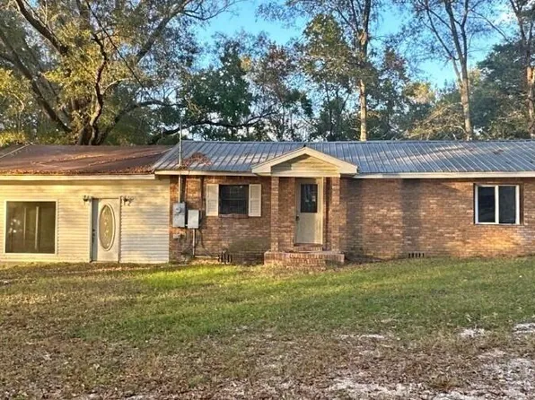 57 Lower Myrick Rd, Laurel, MS 39443