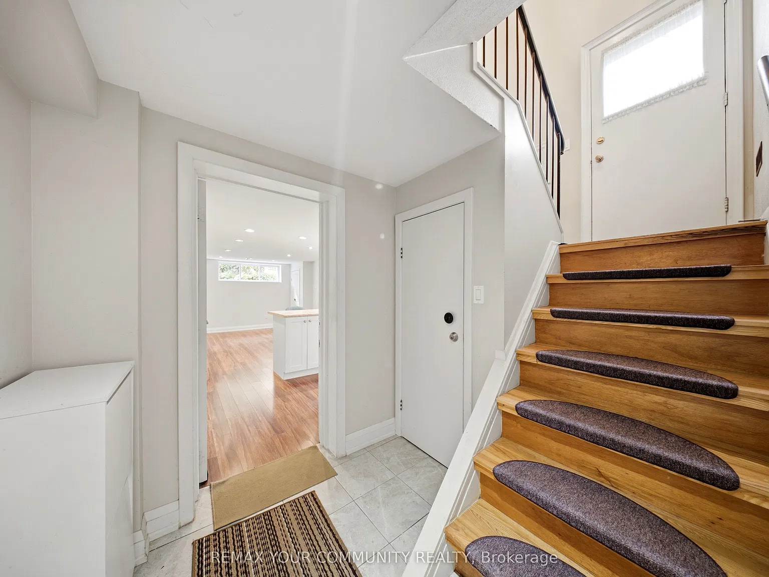 10 Tinder Cres — Photo 3
