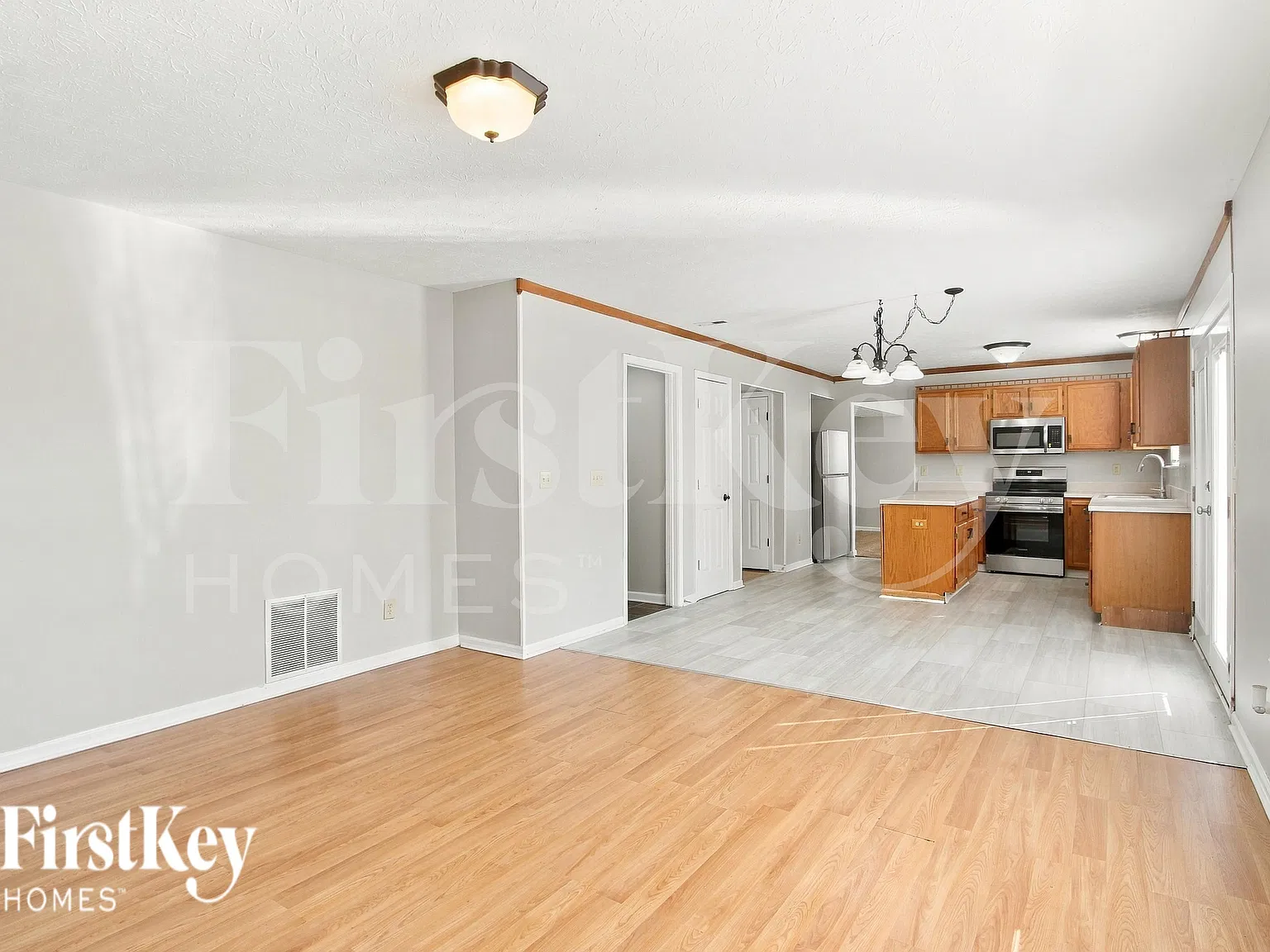 3 bed, 2.5 bath, 1912 sqft, $1,900 — Photo 4