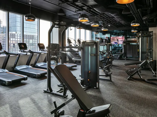 515 West 36th Street image 10 of 22