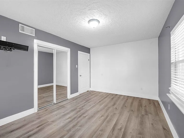 6014 Belarbor St — Photo 17